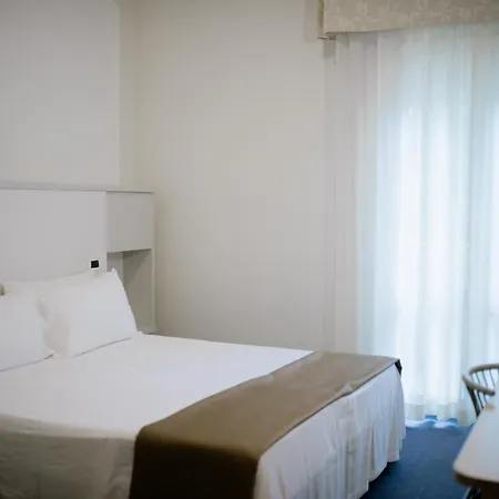 Dépendance Hotel Lalla Cesenatico Esterno foto