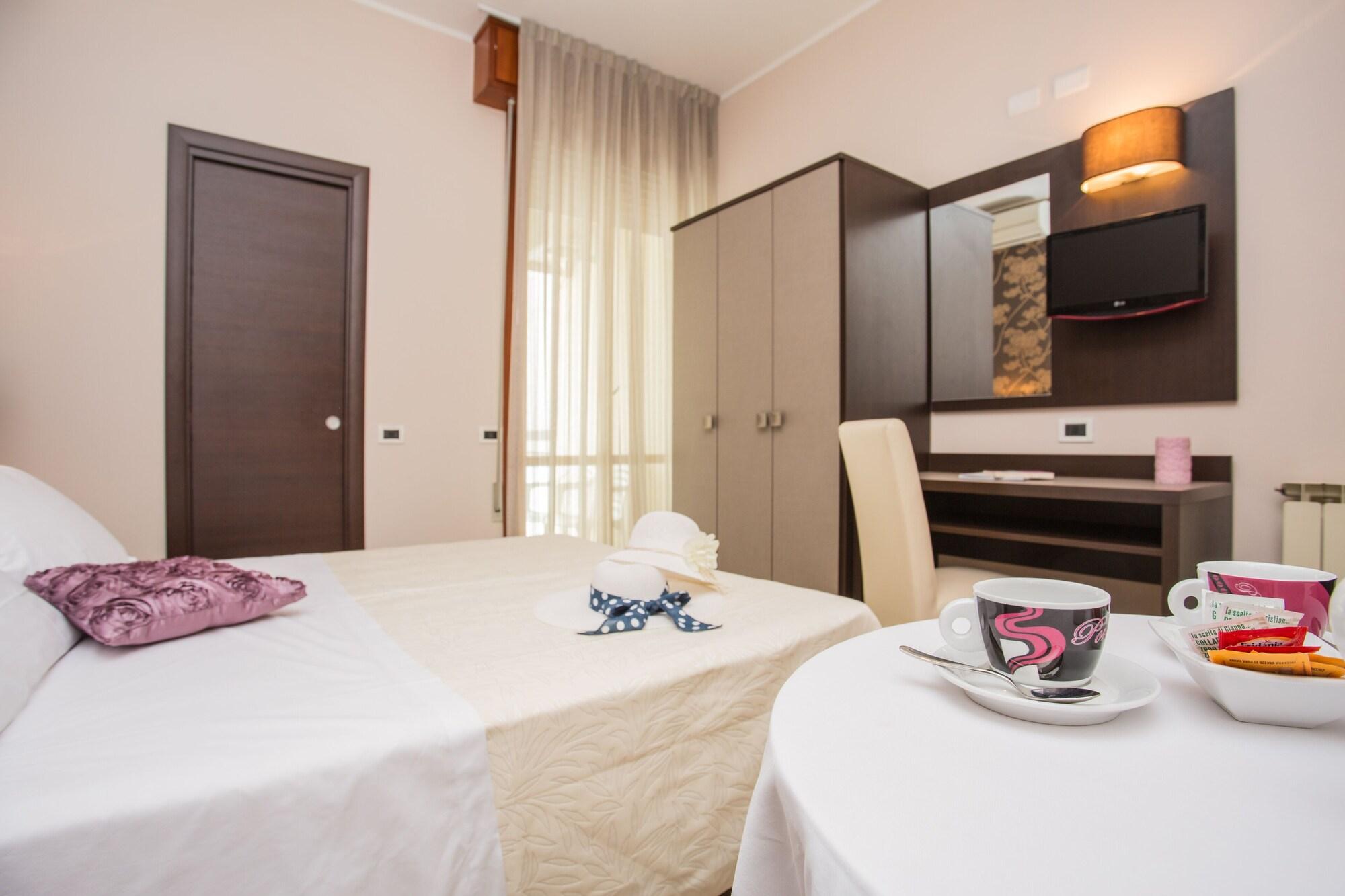 Hotel Maison Lalla Cesenatico