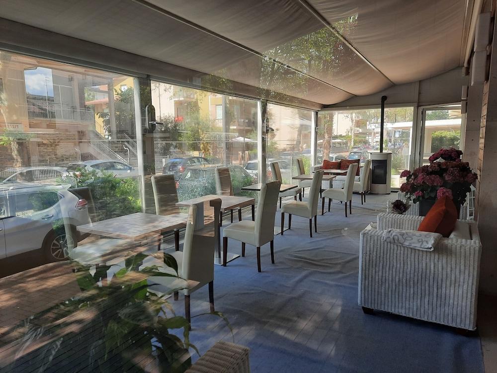 Maison Lalla 4* Cesenatico